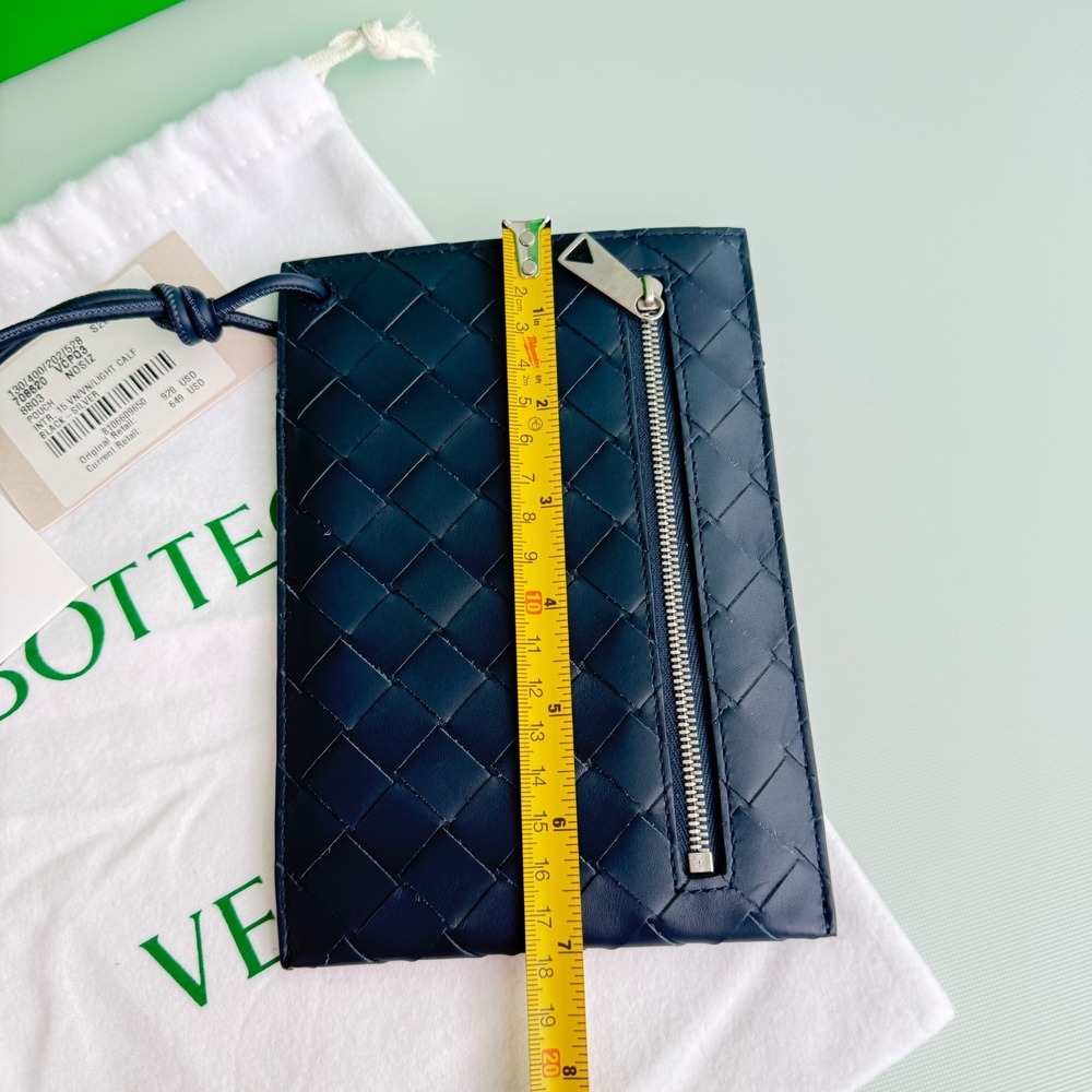 Bottega Beneta Intrecciato Weave Leather Passport/Phone Holder Lanyard 708620 - Picture 7 of 12